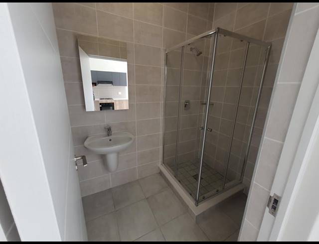 1 BEDROOM PROPERTY TO RENT IN GREENBAY ECO ESTATE